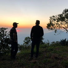 Load image into Gallery viewer, Las Brumas, WFC, Washed Pacamara, El Salvador
